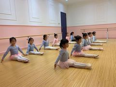 -爱德米乐艺术学院(西宸天街校区)