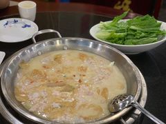 -老来福·非遗酸汤兔(凯旋路店)