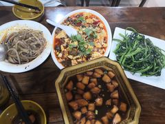 -华光驿站私房菜·黑金冠