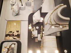-HEFANG Jewelry何方珠宝(IFS店)
