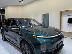 -理想汽车(世纪汇店)