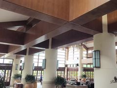 -亚龙湾喜来登·美景台大堂吧