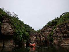 -龙潭大峡谷