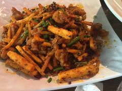 -三人行骨头王火锅(长寿店)
