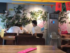 大堂-嗨辣小聚·盘锦河蟹·海鲜烧烤龙虾(盘锦十年好店)