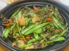 -堂瓦里·33年传统赣菜(第一街区店)