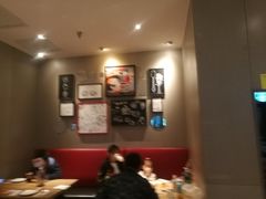 -必胜客(吾悦广场店)