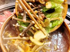 -阿山卓·野生菌火锅·纳西火塘烤肉