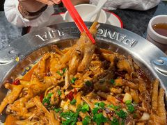 -胖哥俩肉蟹煲(长沙高铁吾悦广场店)