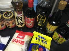 -中百仓储超市有限公司(越秀星汇维港店)