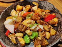 -云海肴·汽锅鸡·云南菜(天山百盛优客店)