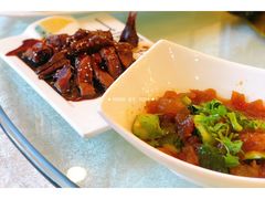 -梦中园海鲜酒店(川沙路店)