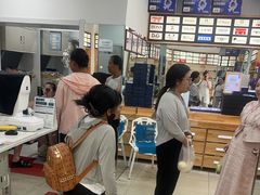 -豪门视光·星趣控·蔡司依视路眼镜代理商(中央大街店)