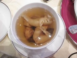 花胶炖姬松茸-广州富力君悦大酒店·宴会厅