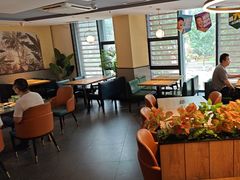 -豪客来牛排(重庆三峡广场步行街1704店)