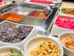 -海底捞火锅鲜切牛肉主题店(长寿路店)