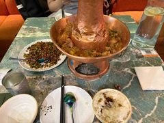 土司铜锅油焖鸡-浩海火烧云傣家菜(京广店)