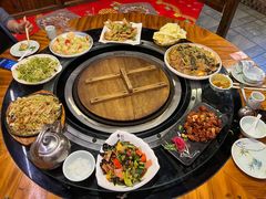 -人民公社铁锅炖·东北菜(卫国道店)