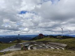 -龙里油画大草原旅游区