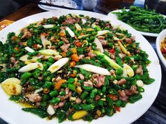 特色尖椒兔-江湖黑大兔(杨家坪店)