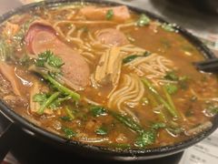 -肥汁米蘭香港米线(定西路店)
