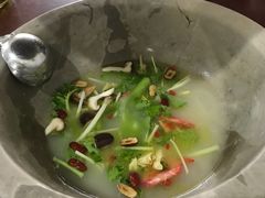 -姚记抚仙湖石锅鱼庄