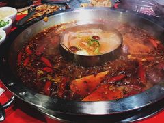 -谭鸭血老火锅(漳州路店)