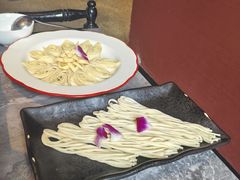 -泓炙颐凤鲜海鲜火锅料理(桐乡店)