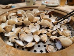 白贝-锅上蒸·特色蒸汽海鲜(龙洞店)