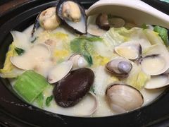 无油鱼汤煮食蔬-大树餐厅(红旗街万达店)