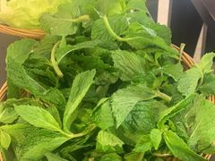 -老房老舍重庆火锅(假日城市店)