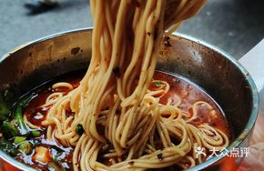 Small Noodles with Dumplings