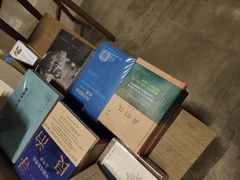 -猫的天空之城概念书店(杭州南宋御街店)