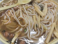 -龙香记桂林米粉(东扬威街11号楼店)