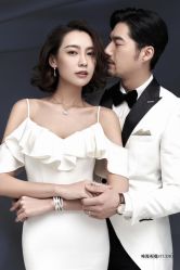 现代简约-巴黎婚纱摄影工作室