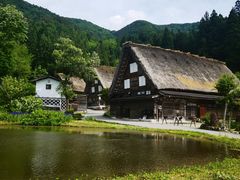 -白川乡与五箇山的合掌构造村落
