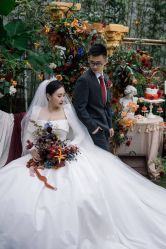 -艾米丽婚纱礼服