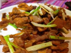 -香巴拉云南餐厅(华莱坞店)