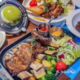 在上海！在宇宙中心用餐！！！