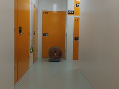 -安东易迷你仓自助寄存仓库(淞虹路店)