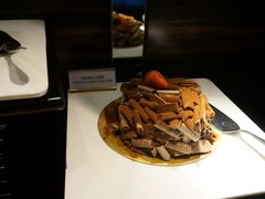 法式朱古力蛋糕-广州花园酒店-凌璇阁360度高空海鲜自助餐CAROUSEL