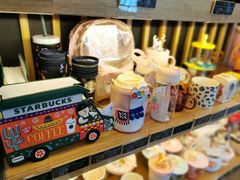 -星巴克(六合路店)