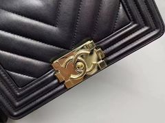 -小飞侠奢侈品回收 寄卖 养护(宝山宝龙广场店)