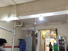门面-老字号杨坡红油米线腊汁肉夹馍(东四道巷店)