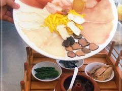 -桥香园过桥米线(国贸店)