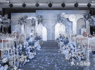 灰蓝色婚礼生命中因为有了你  蓝色也变得不那么忧郁