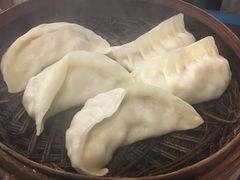 三丁蒸饺-大龙汤包