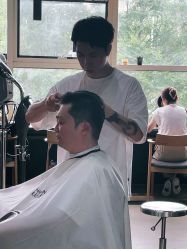 -韩国李知恩形象设计