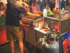 -六合夜市