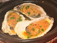 蒜蓉焗生蚝-恭喜上堓砂锅焗·海鲜大排档(闵行龙湖店)